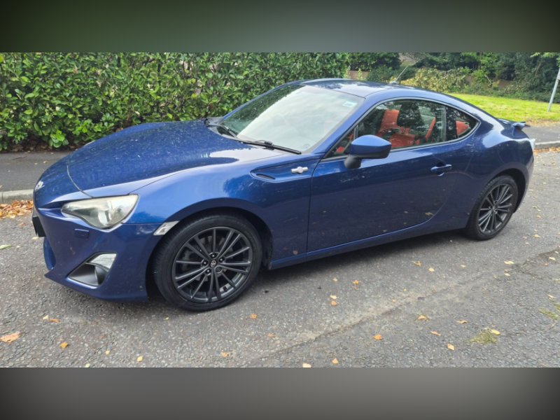 Blue Toyota GT86 2.0 Boxer D-4S Coupe 2dr Petrol Manual Euro 5 200 ps
